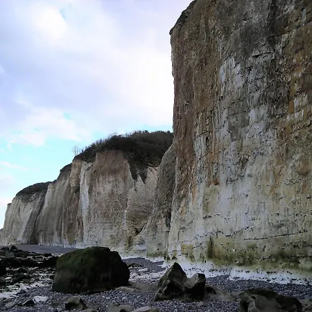Maison Rouge * Варенжвиль-сюр-Мер