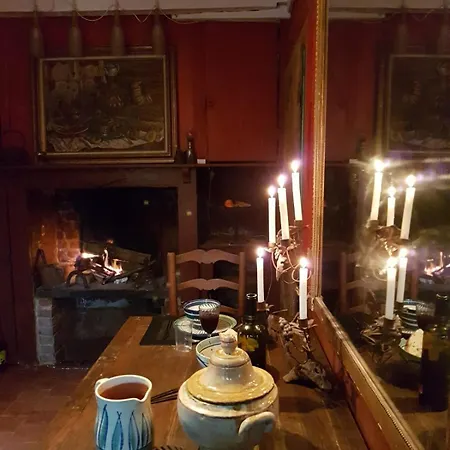 Maison Rouge Hébergement de vacances *